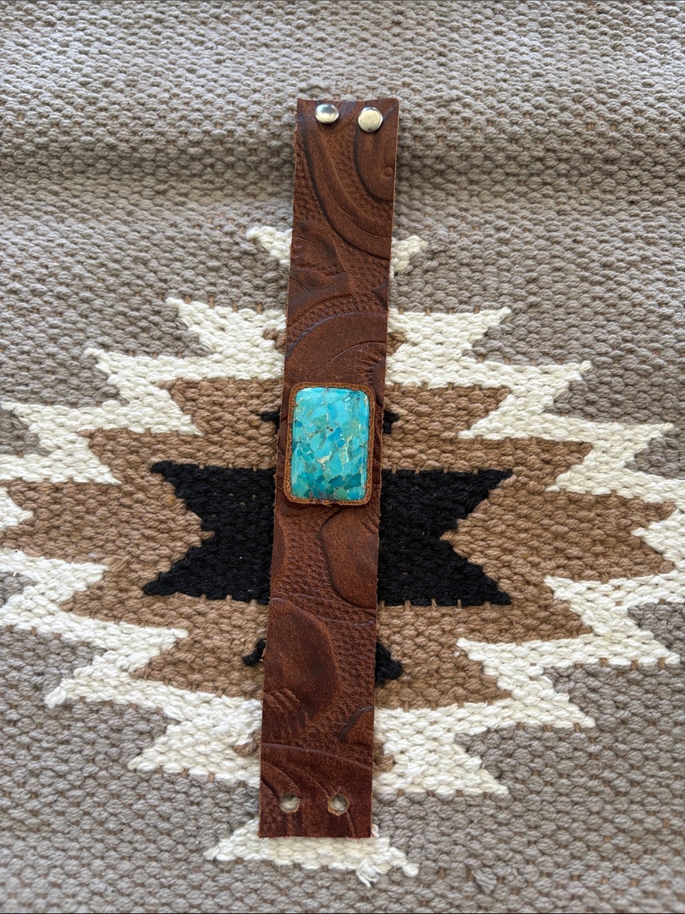Mohave Turquoise Bracelet - Picture 2 of 4